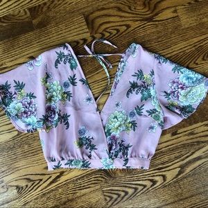 Floral flowy short sleeve crop top